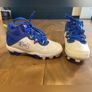Under Armour Kids' Royal Vlue And White Size 13 youth Baseball Cleats